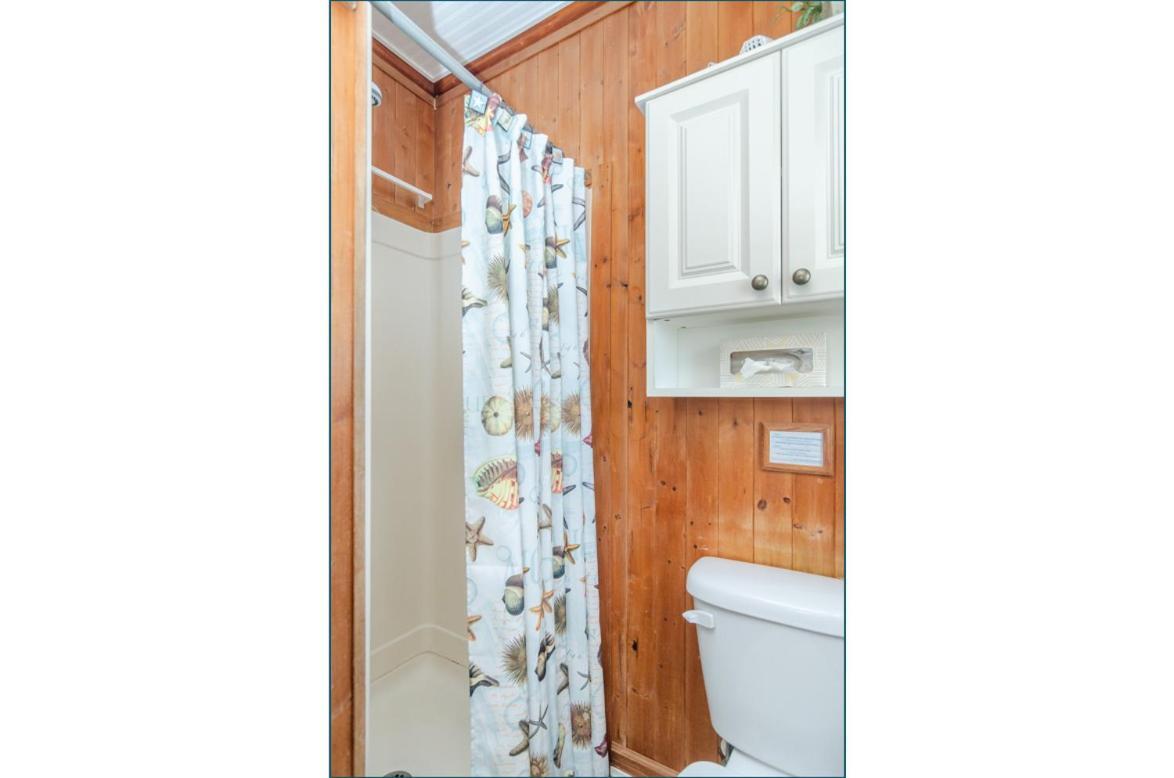 The Pelican Hidden Treasure Inn Room 2 By Bryant Real Estate Kure Beach Exteriör bild